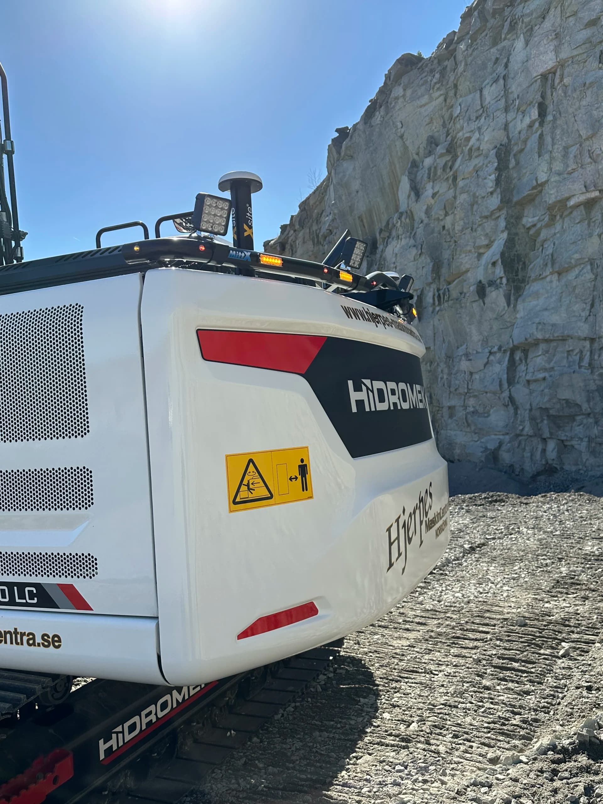Hidromek, In the field 3