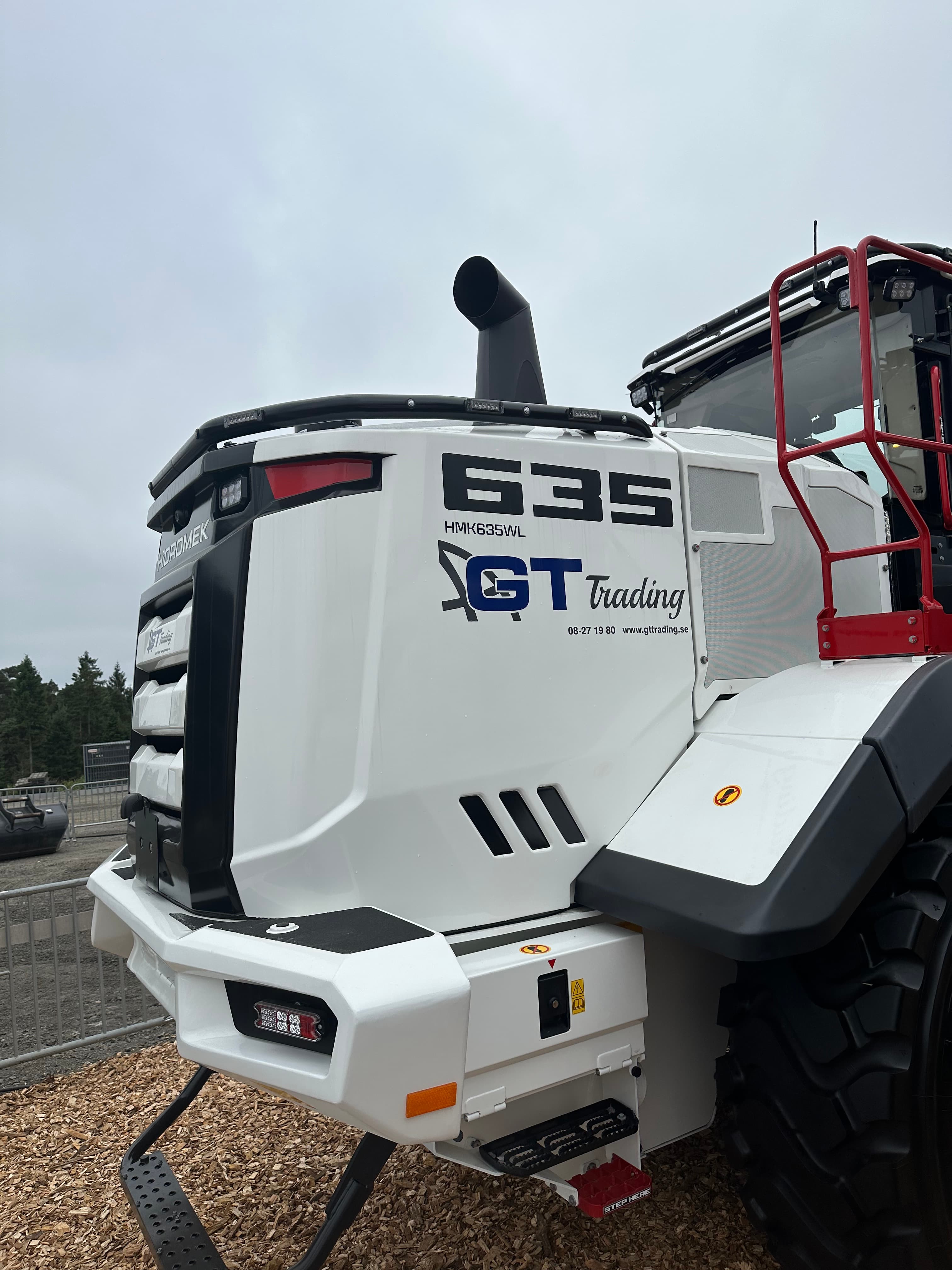 Hidromek, In the field 2
