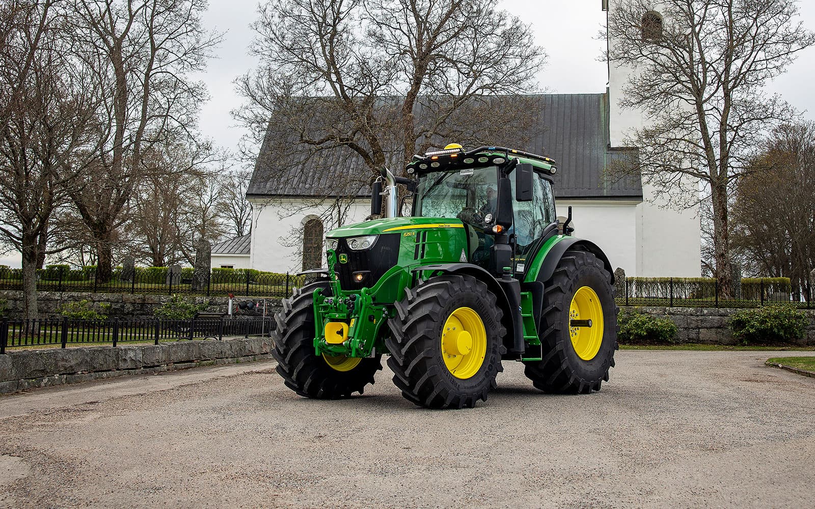 John Deere, In the field 1