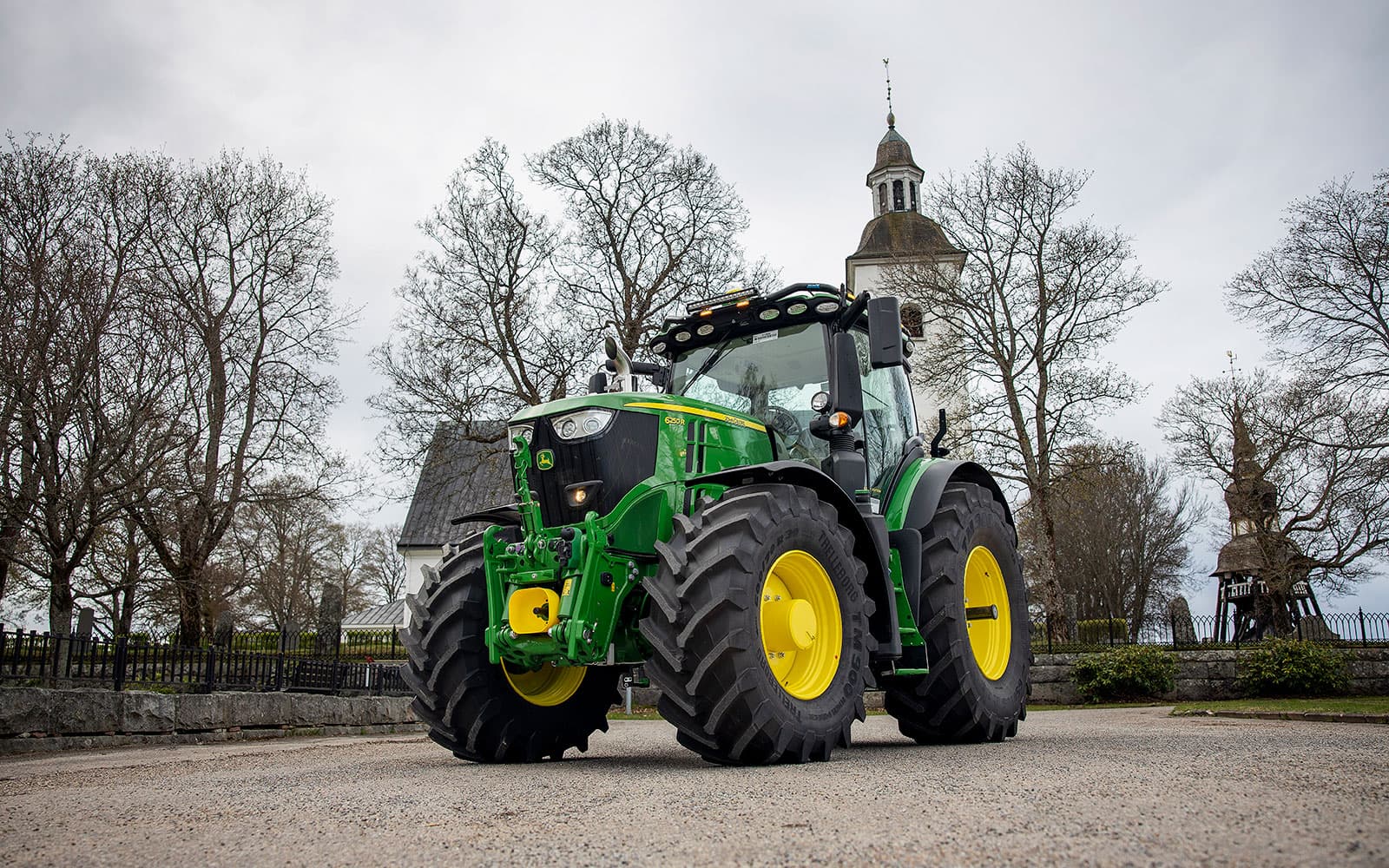 John Deere, In the field 2