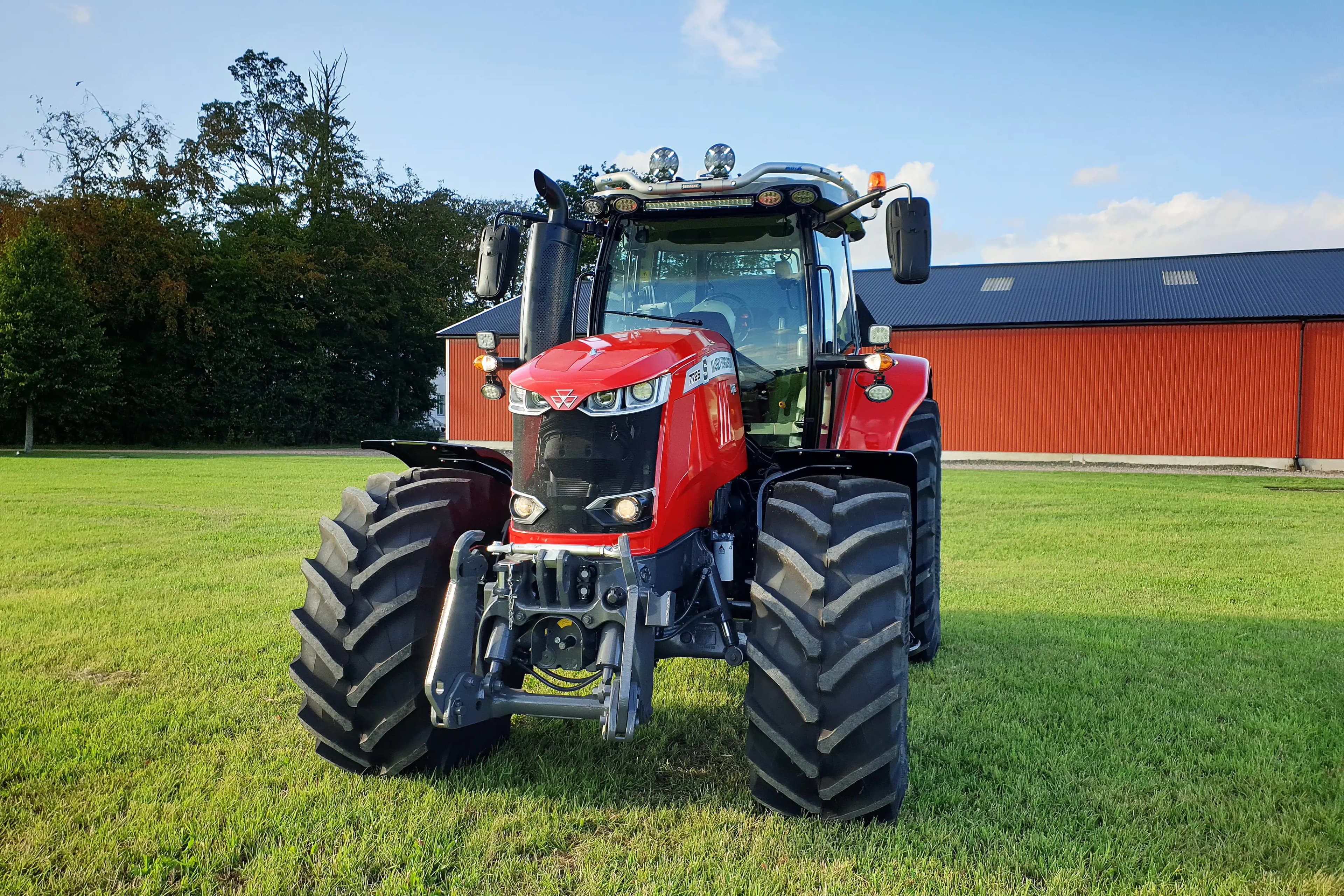 Massey Ferguson, In the field 1
