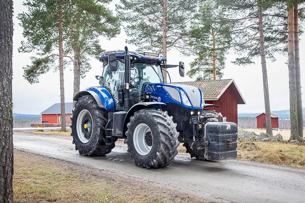 New Holland, In the field 2