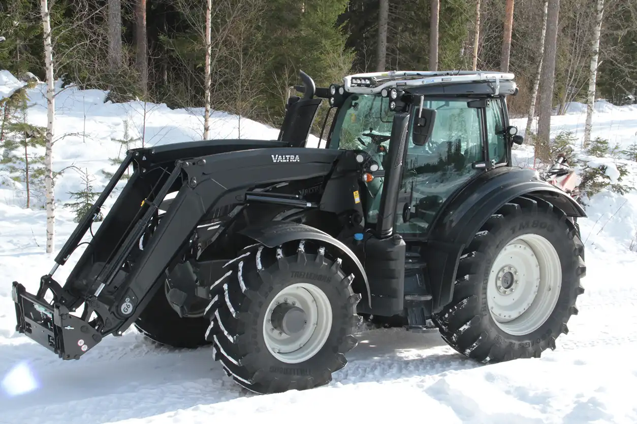 Valtra, In the field 1